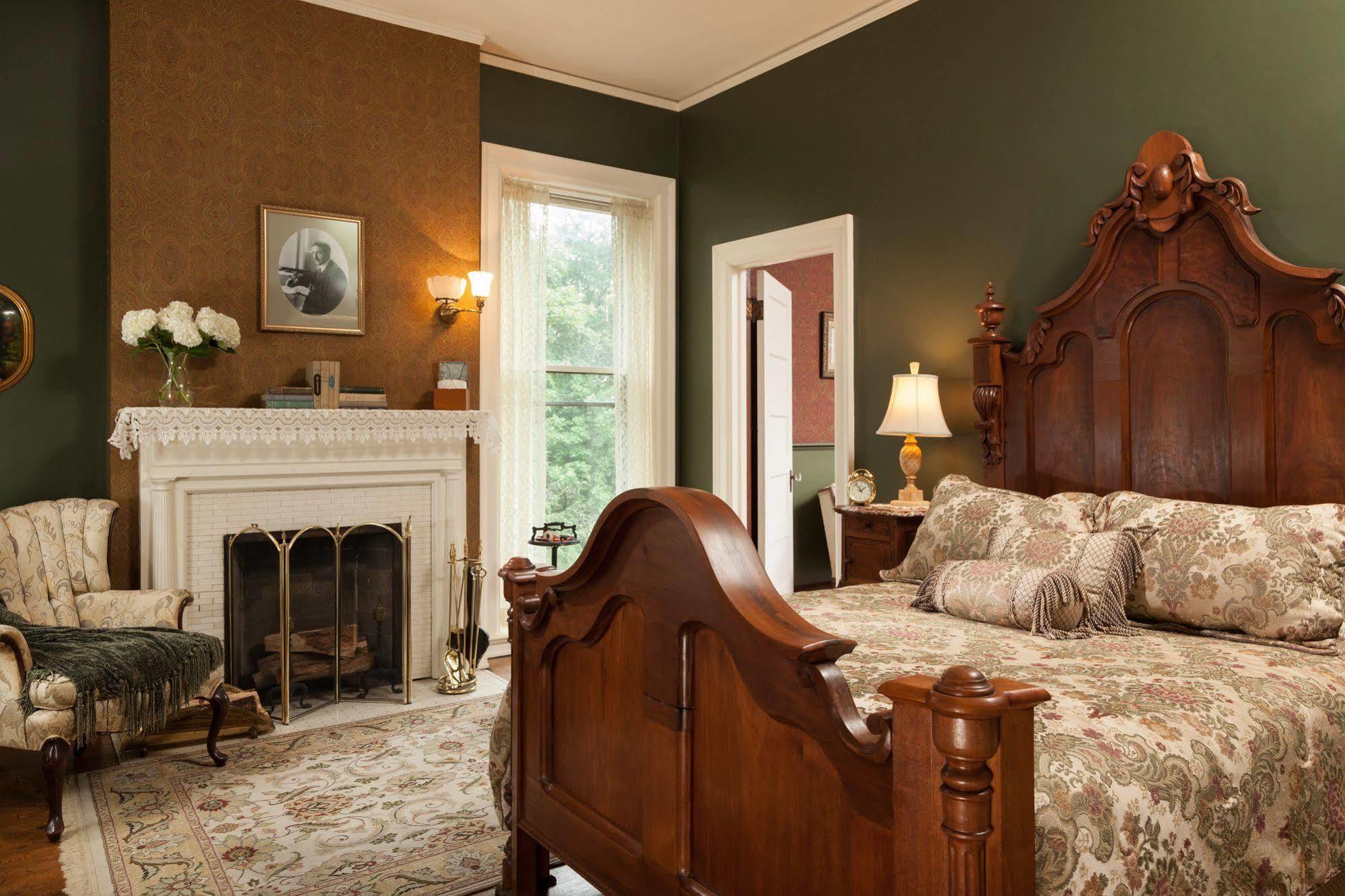 Vrooman Mansion Блумингтън Екстериор снимка