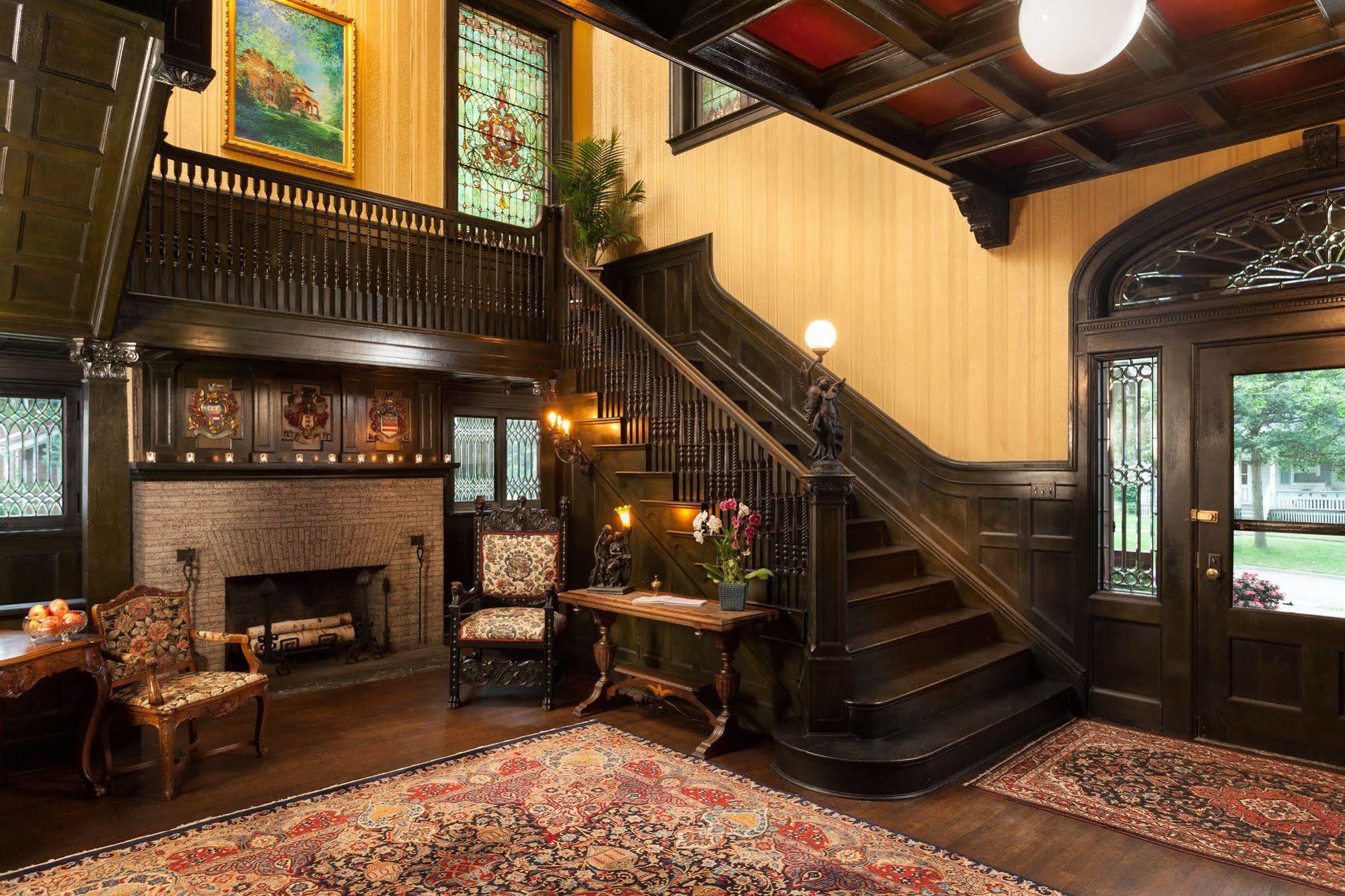 Vrooman Mansion Блумингтън Екстериор снимка